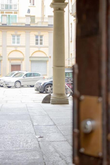 Centro Deluxe Suite Con Wi-Fi E Netflix Turin Bagian luar foto