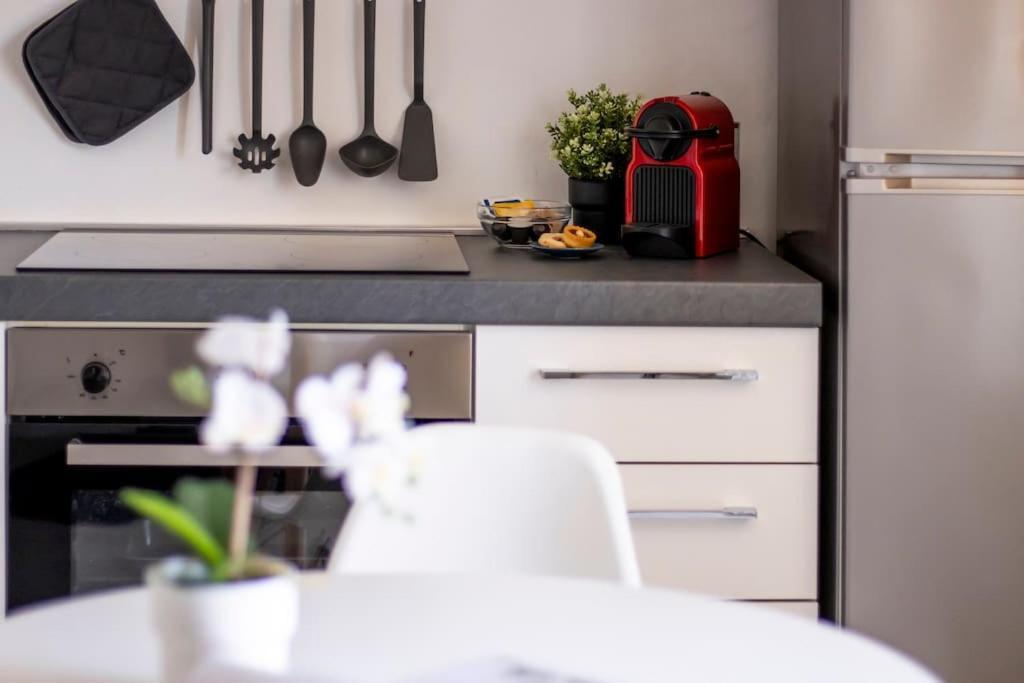 Centro Deluxe Suite Con Wi-Fi E Netflix Turin Bagian luar foto
