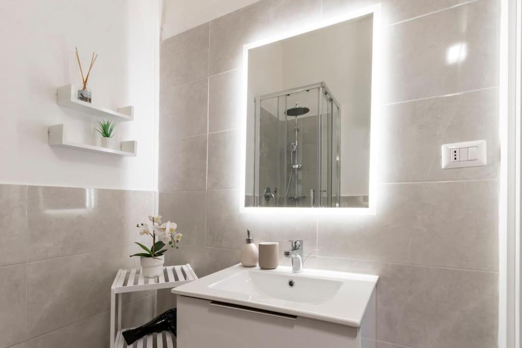 Centro Deluxe Suite Con Wi-Fi E Netflix Turin Bagian luar foto