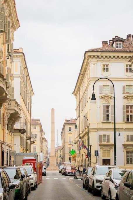 Centro Deluxe Suite Con Wi-Fi E Netflix Turin Bagian luar foto